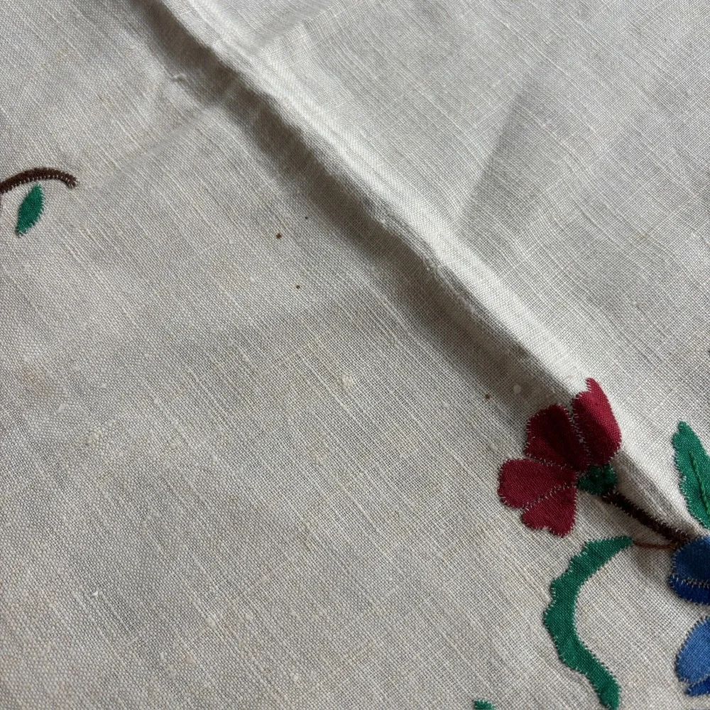 Vintage Hand Embroidered Appliqued Linen Tablecloth Napkin Set Floral Blue